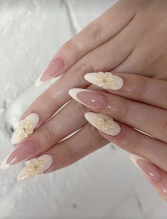 ناخن مصنوعی