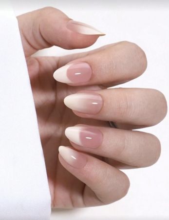 ناخن مصنوعی