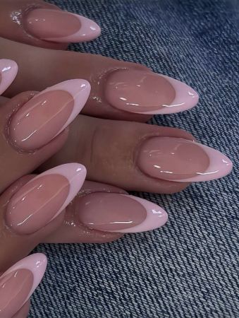 ناخن مصنوعی