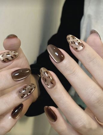 ناخن مصنوعی